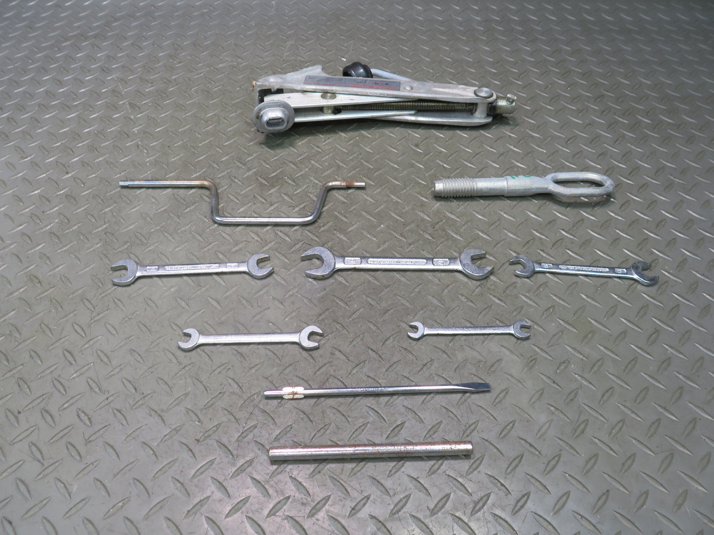 1984-1995 Porsche 928 Emergency Spare Tire Lift Jack Wrench Tool KIT Set