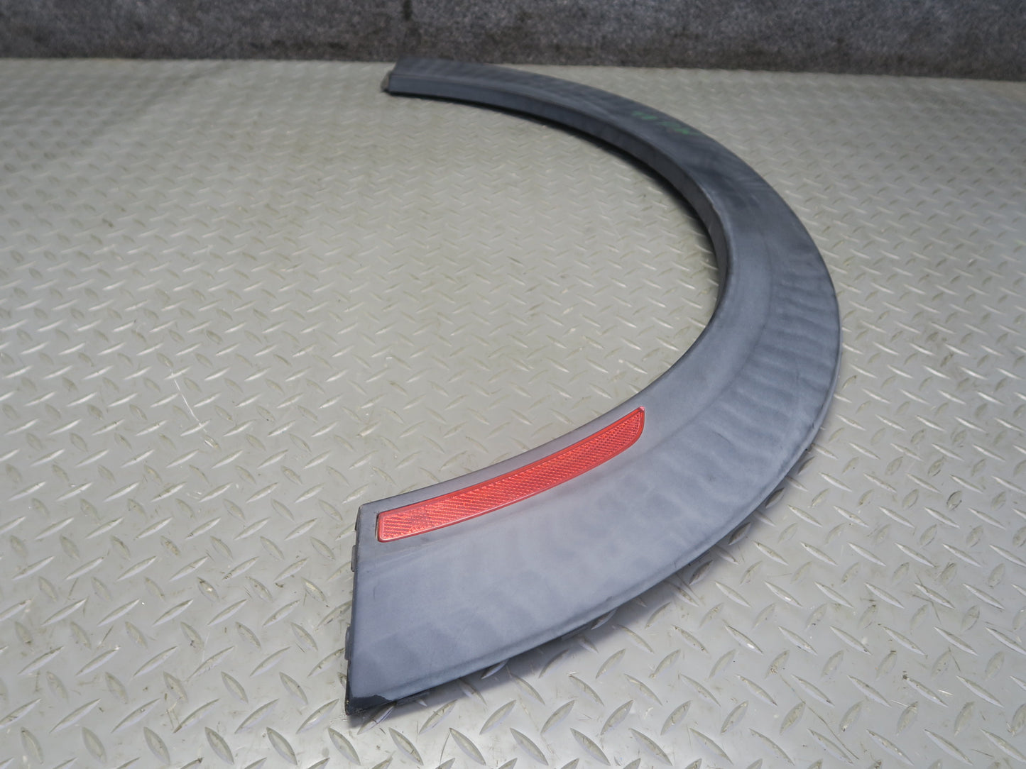 16-24 Mini Cooper F56 F57 Rear Left Wheel Arch Flare Molding 7300821 OEM