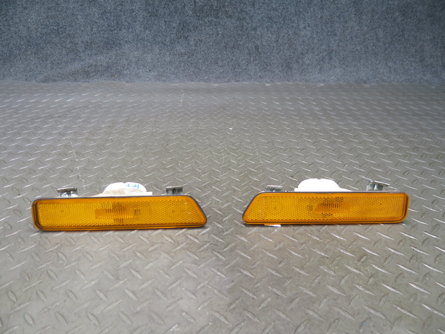 1987-1995 Porsche 928 Front Left & Right Side Marker Light Lamp Set of 2
