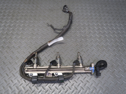 15-17 Lexus GSC16L RC350 RC300 2GRFSE Left Side Fuel Rail w Injector Set OEM