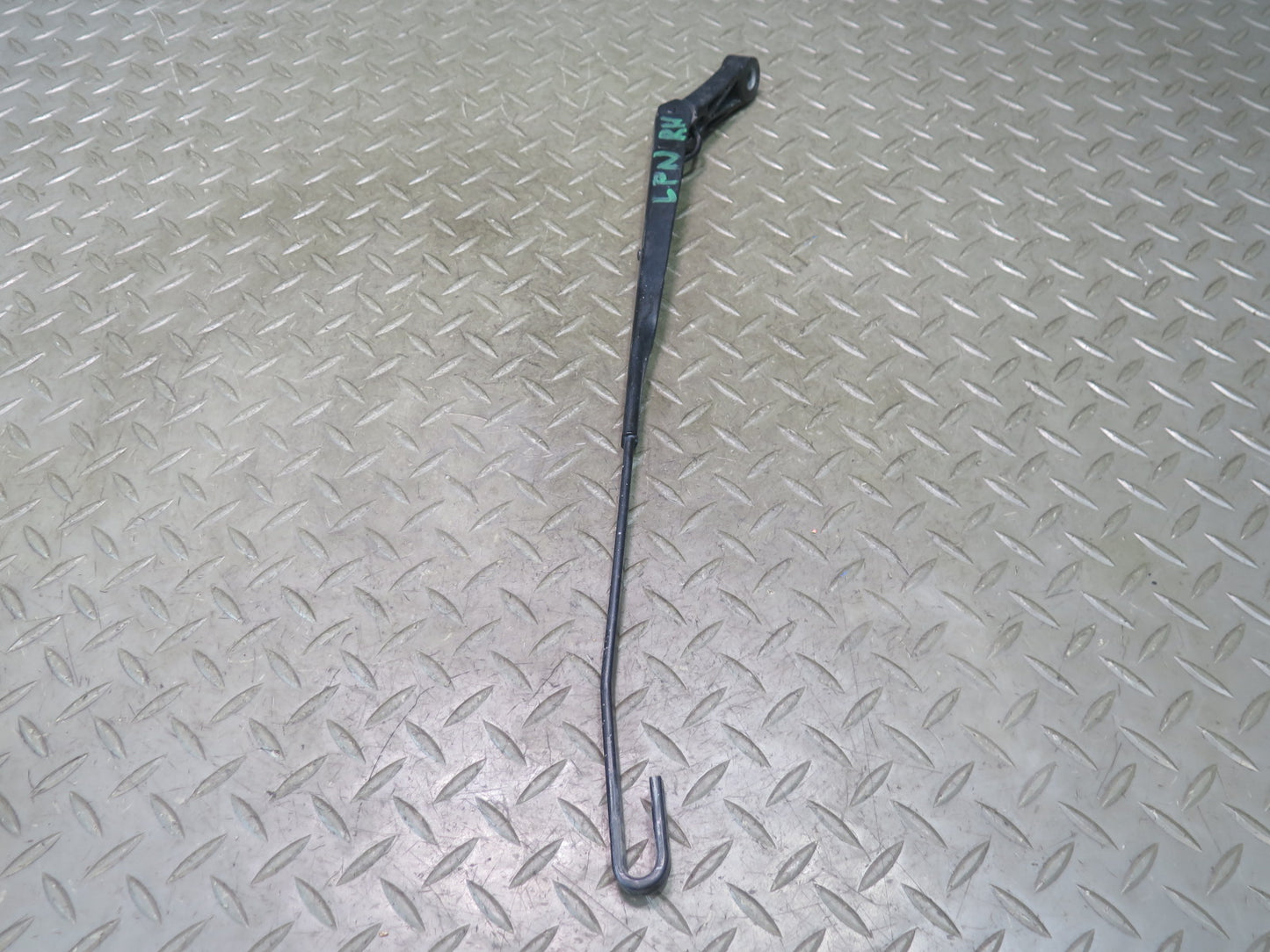 1999-2004 Porsche 911 996 Front Left & Right Windshield Wiper Arm Set of 2