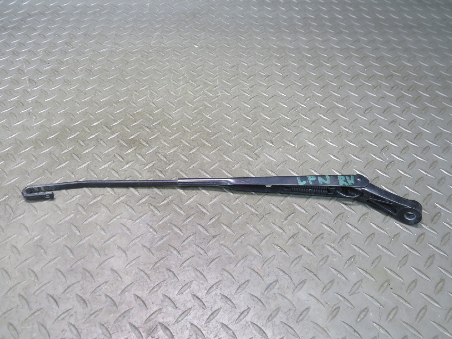 1999-2004 Porsche 911 996 Front Left & Right Windshield Wiper Arm Set of 2