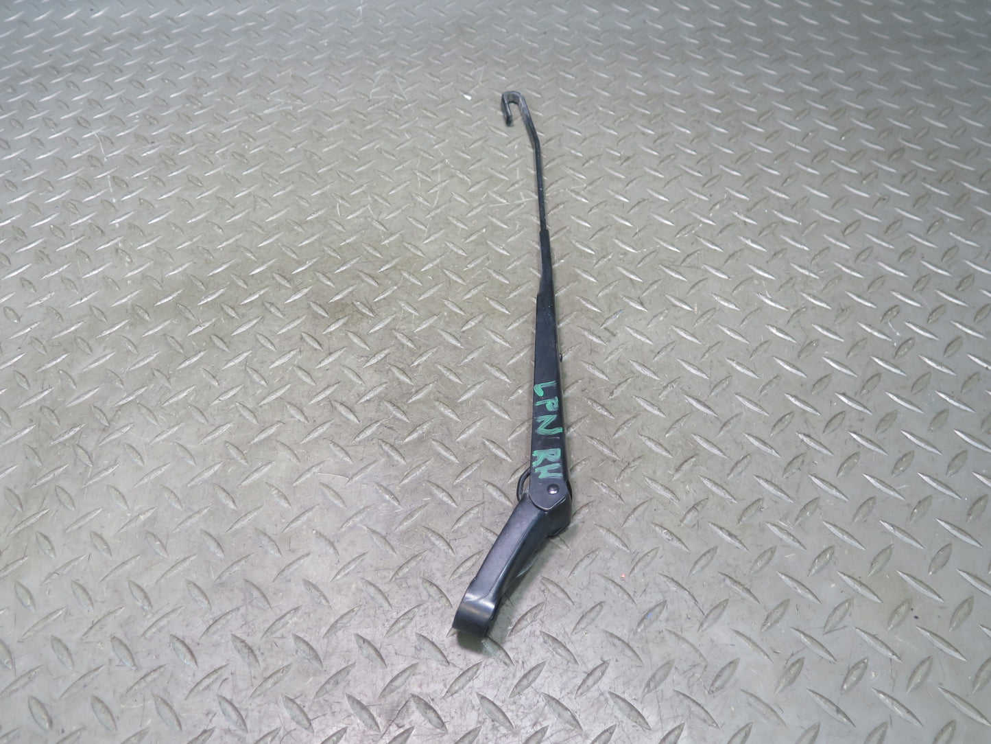 1999-2004 Porsche 911 996 Front Left & Right Windshield Wiper Arm Set of 2