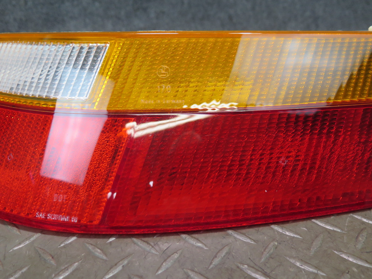 1987-1991 Porsche 928 S4 Rear Left & Right Side Tail Brake Light Lamp Set