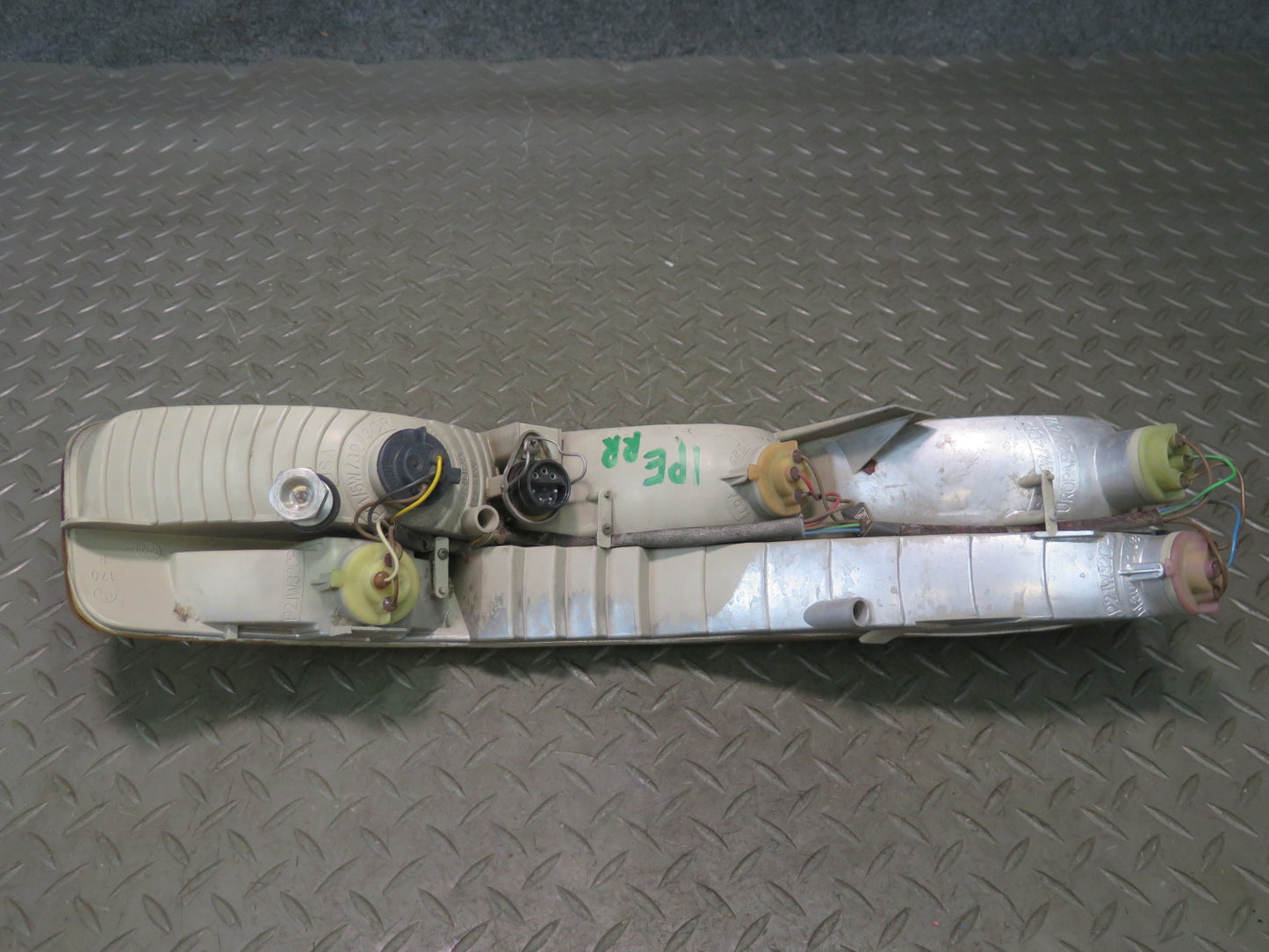 1987-1991 Porsche 928 S4 Rear Left & Right Side Tail Brake Light Lamp Set