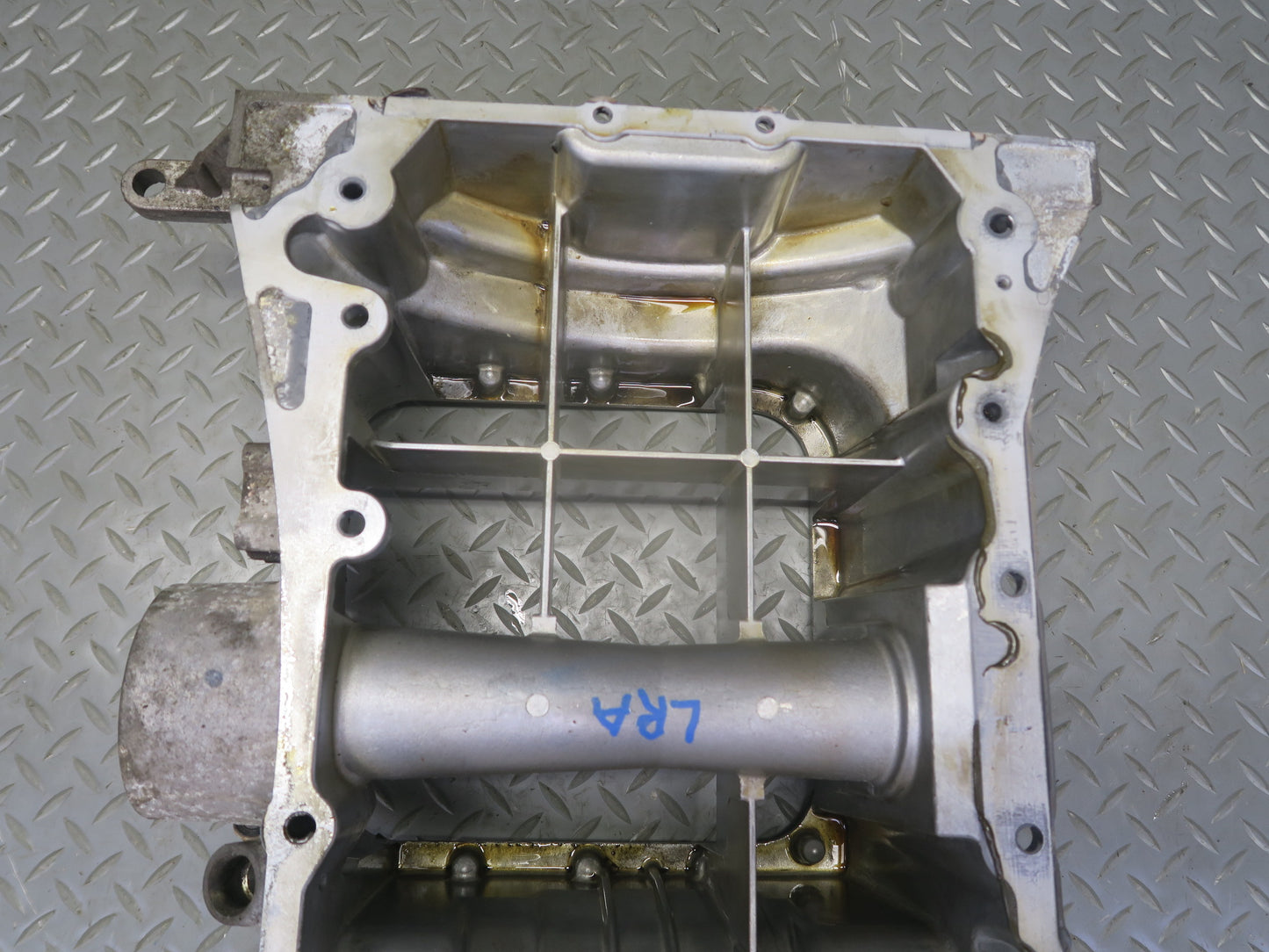 15-17 Lexus GSC16L RC350 RC300 3.5L AWD Engine Upper Oil Pan 77K Miles OEM
