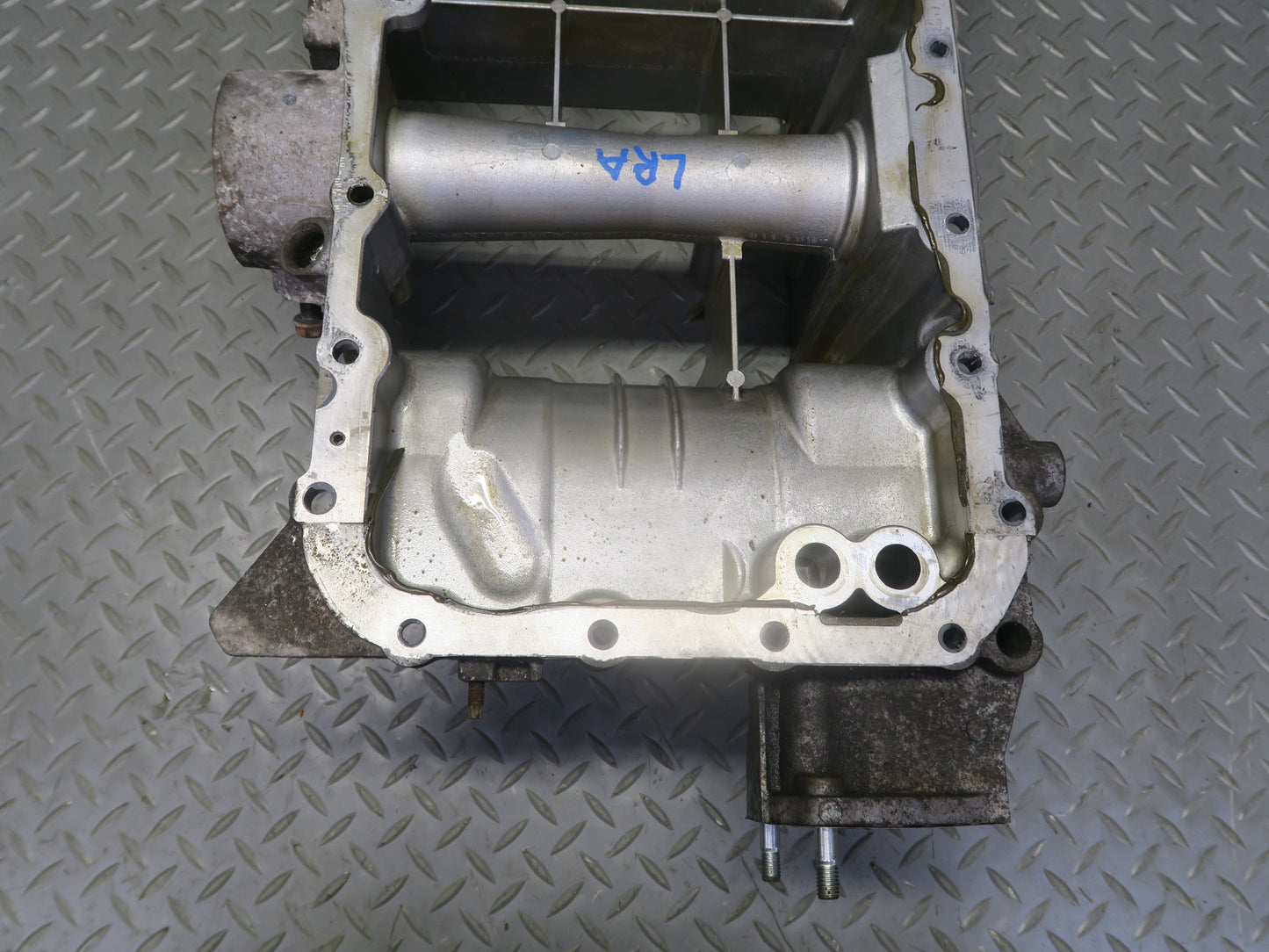 15-17 Lexus GSC16L RC350 RC300 3.5L AWD Engine Upper Oil Pan 77K Miles OEM