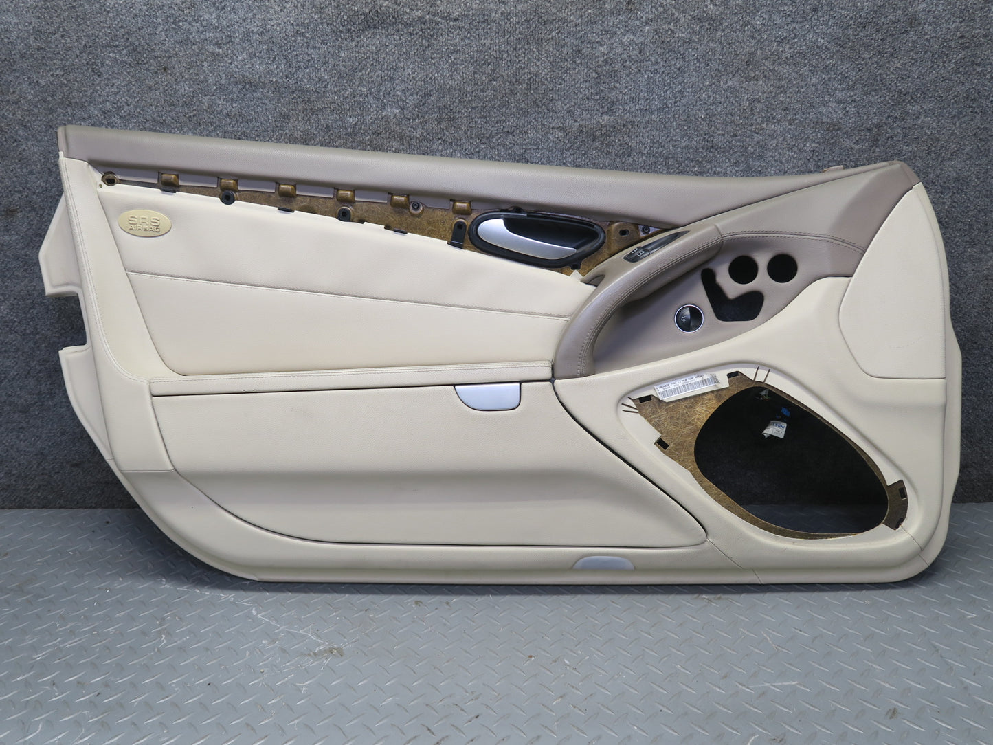 07-08 Mercedes R230 Sl-class Left Side Door Interior Trim Cover Panel Beige OEM