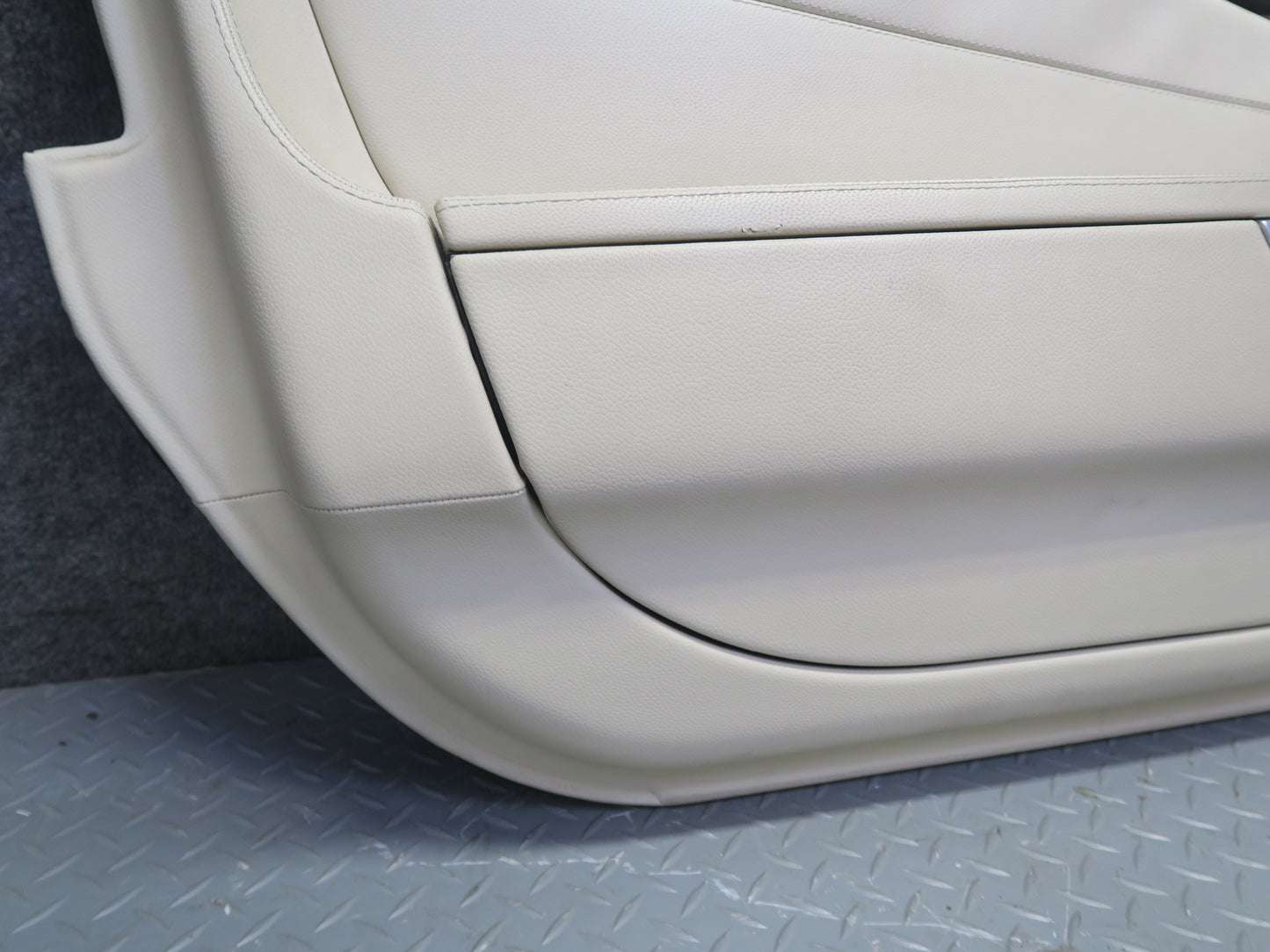 07-08 Mercedes R230 Sl-class Left Side Door Interior Trim Cover Panel Beige OEM