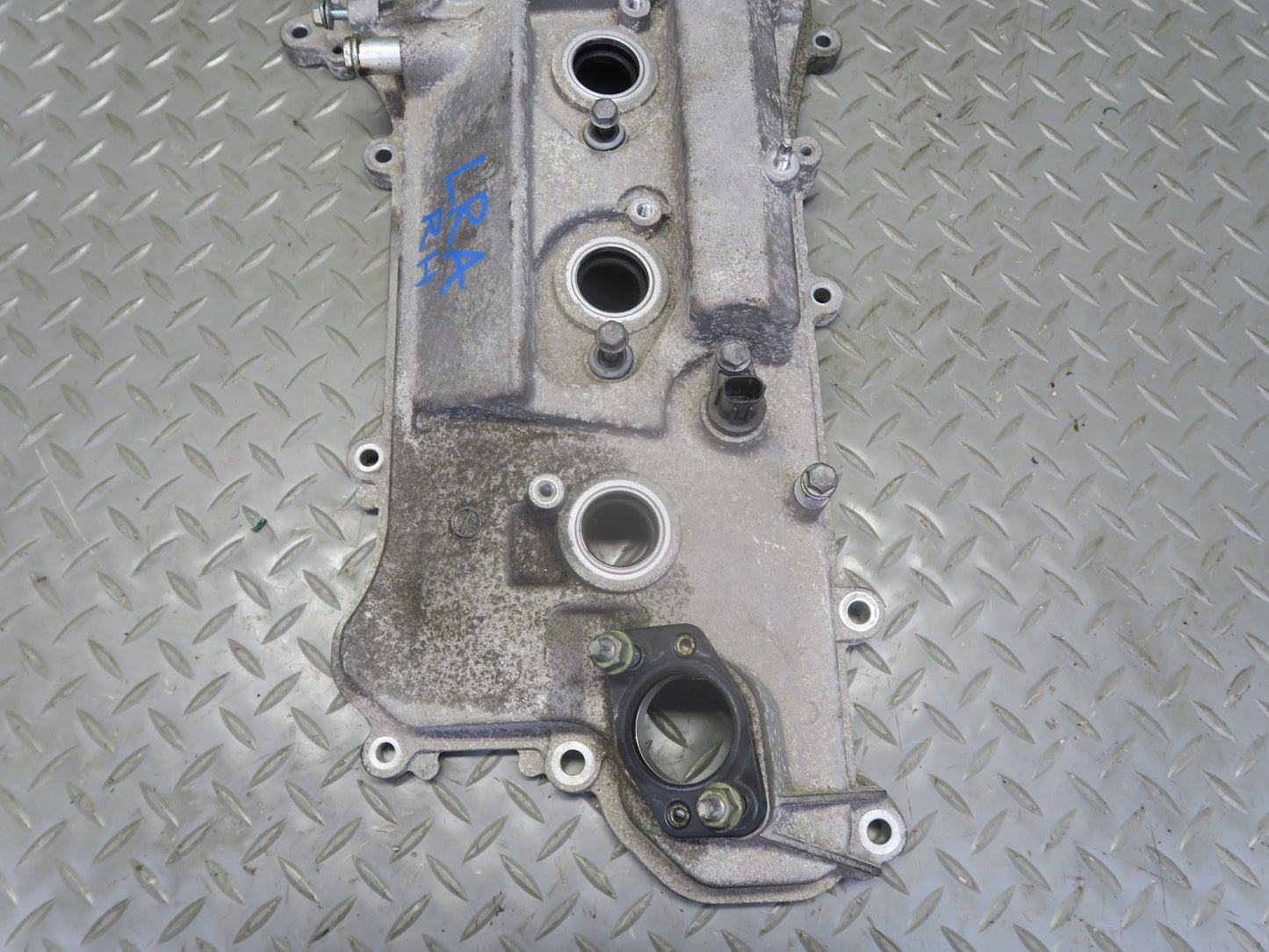 15-17 Lexus GSC16L RC350 RC300 2GRFSE 3.5L Right Engine Valve Cover 77K OEM