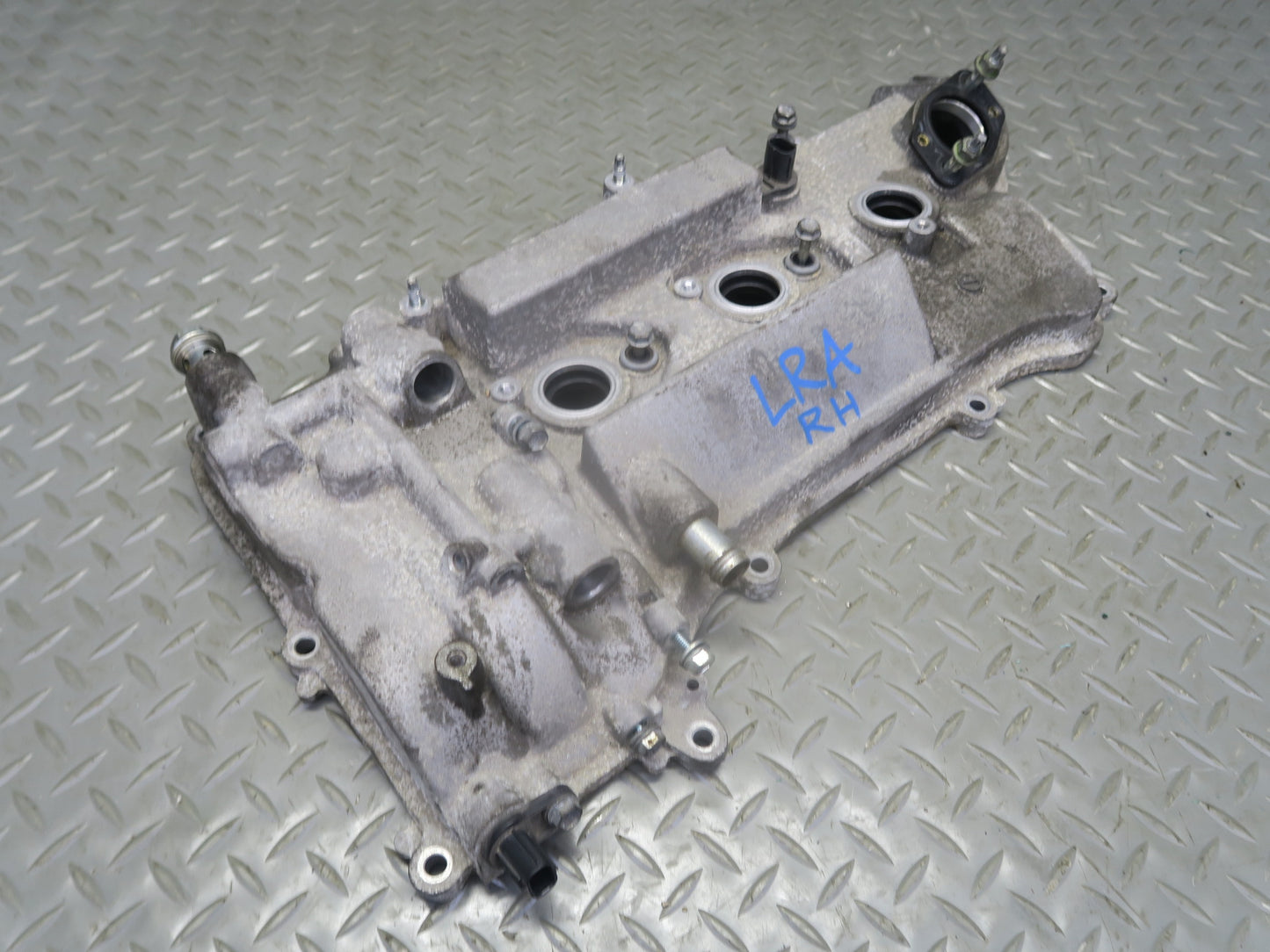 15-17 Lexus GSC16L RC350 RC300 2GRFSE 3.5L Right Engine Valve Cover 77K OEM