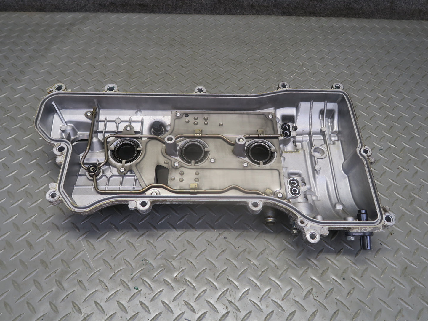15-17 Lexus GSC16L RC350 RC300 2GRFSE 3.5L Right Engine Valve Cover 77K OEM
