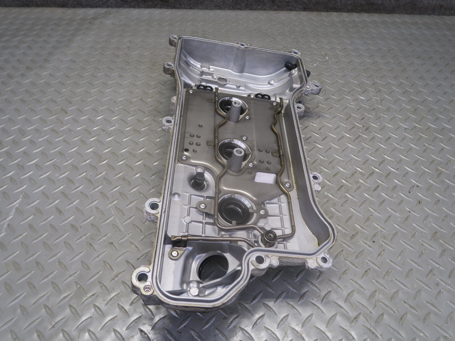 15-17 Lexus GSC16L RC350 RC300 2GRFSE 3.5L Right Engine Valve Cover 77K OEM