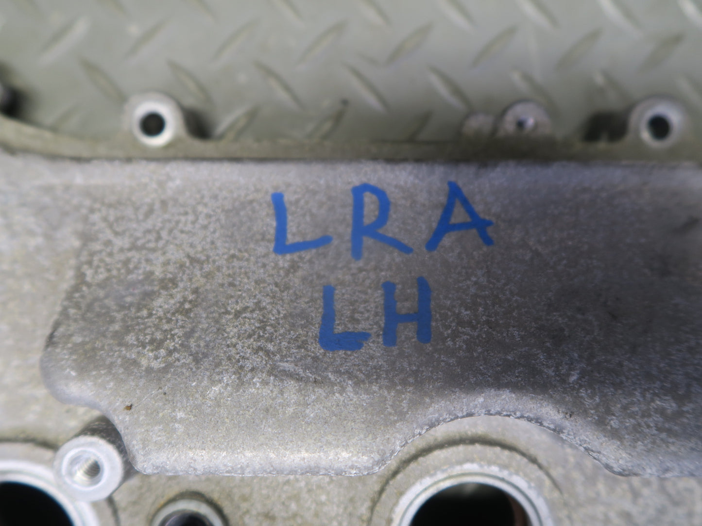 15-17 Lexus GSC16L RC350 RC300 2GRFSE 3.5L Left Engine Valve Cover 77K OEM