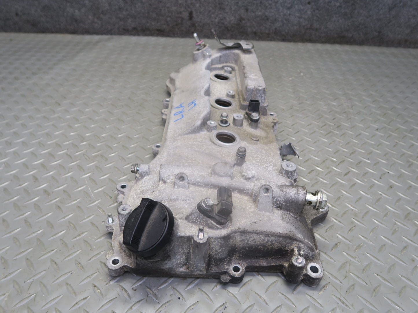 15-17 Lexus GSC16L RC350 RC300 2GRFSE 3.5L Left Engine Valve Cover 77K OEM
