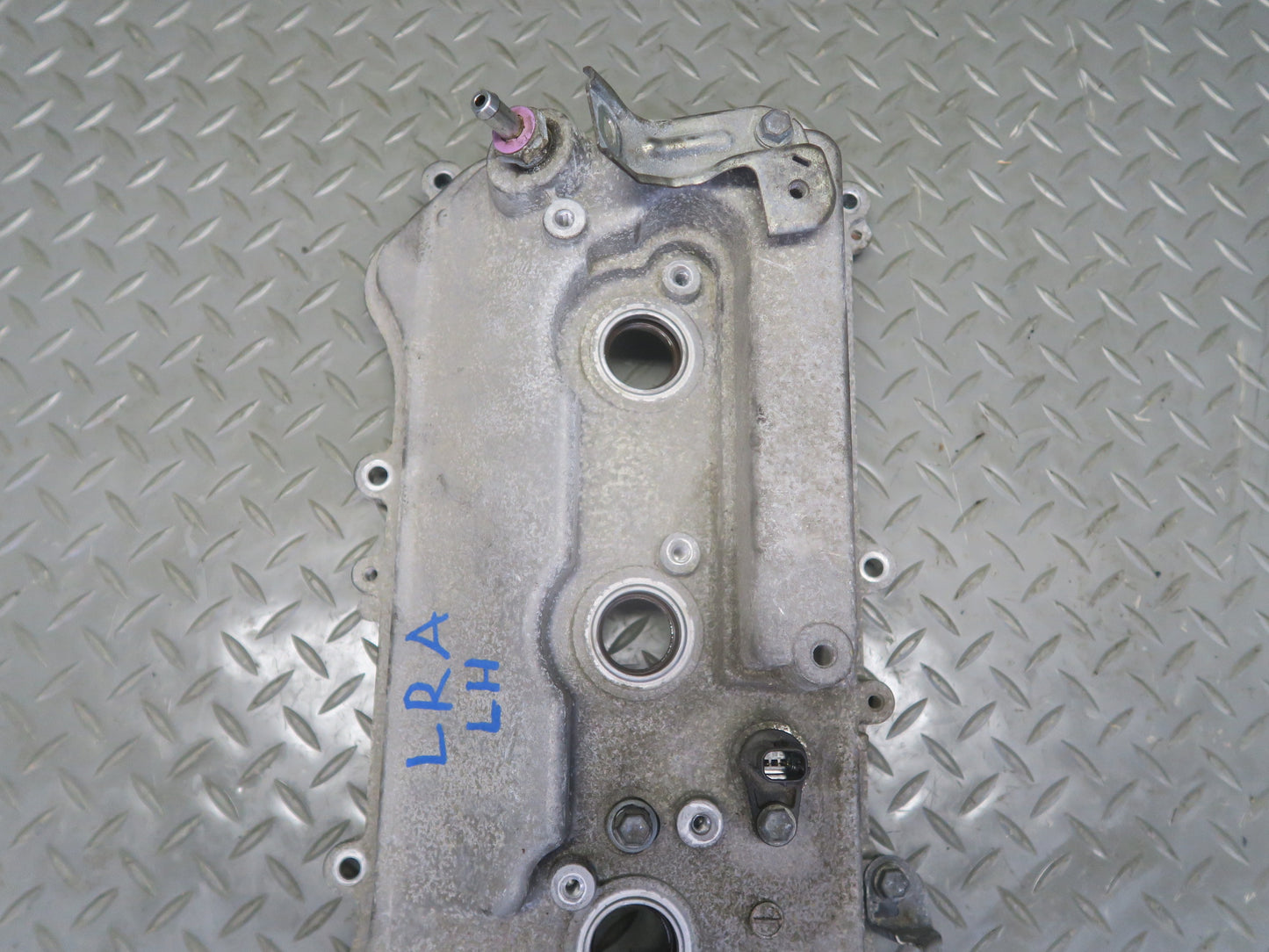 15-17 Lexus GSC16L RC350 RC300 2GRFSE 3.5L Left Engine Valve Cover 77K OEM