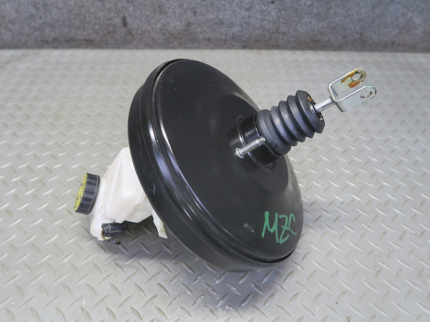 16-24 Mini F55 F56 F57 Brake Master Cylinder Booster Fluid Reservoir Tank OEM