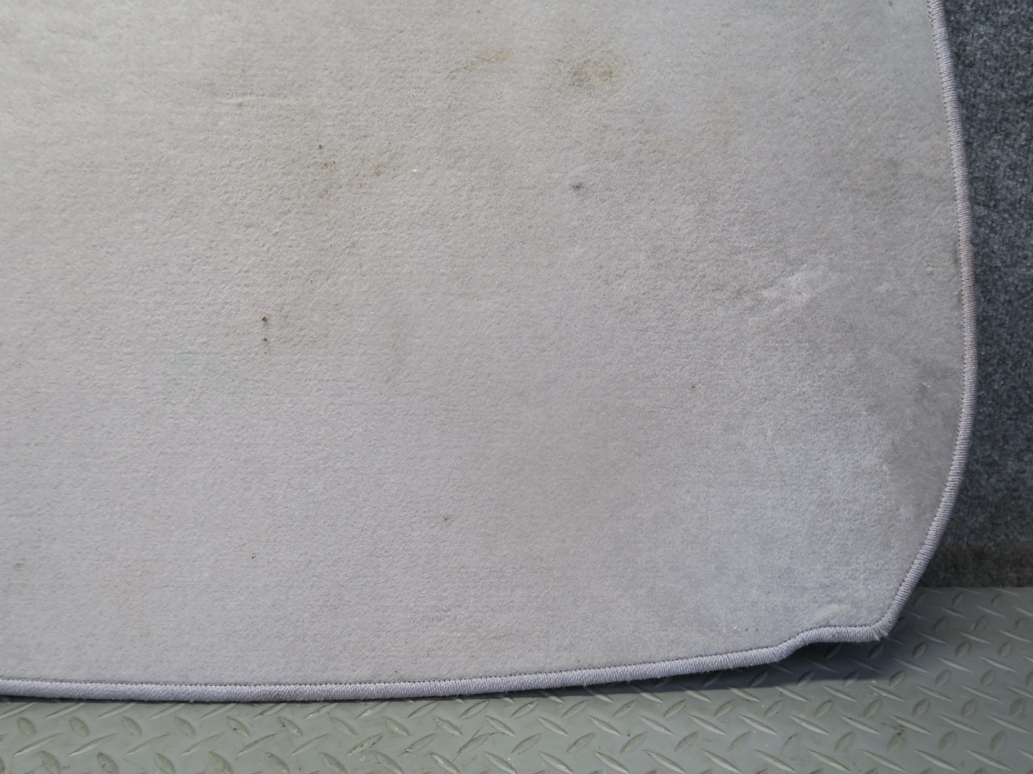 02-10 Lexus UZZ40L SC430 Rear Trunk Floor MAT Carpet Cover Panel Gray OEM