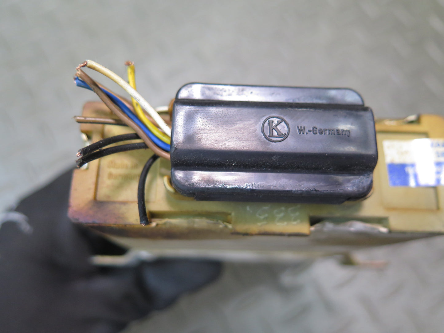 1987-1988 Porsche 928 Cruise Control Module Regulator Unit 92861712700