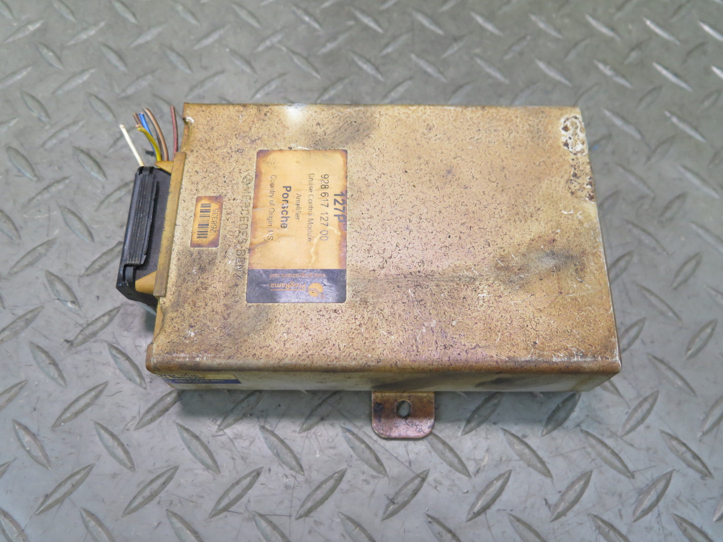 1987-1988 Porsche 928 Cruise Control Module Regulator Unit 92861712700