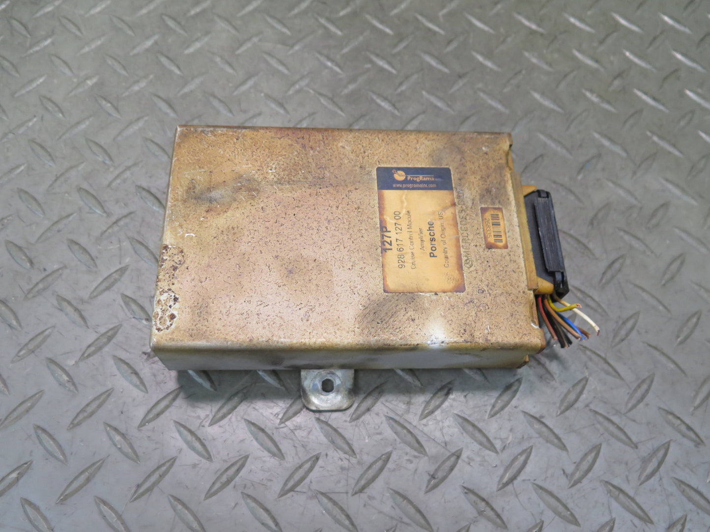 1987-1988 Porsche 928 Cruise Control Module Regulator Unit 92861712700
