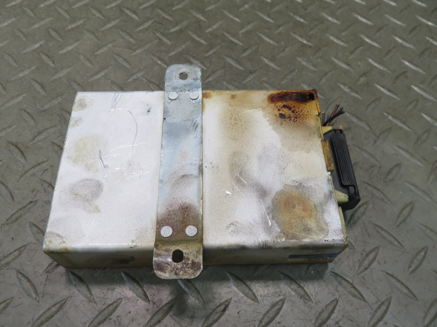 1987-1988 Porsche 928 Cruise Control Module Regulator Unit 92861712700
