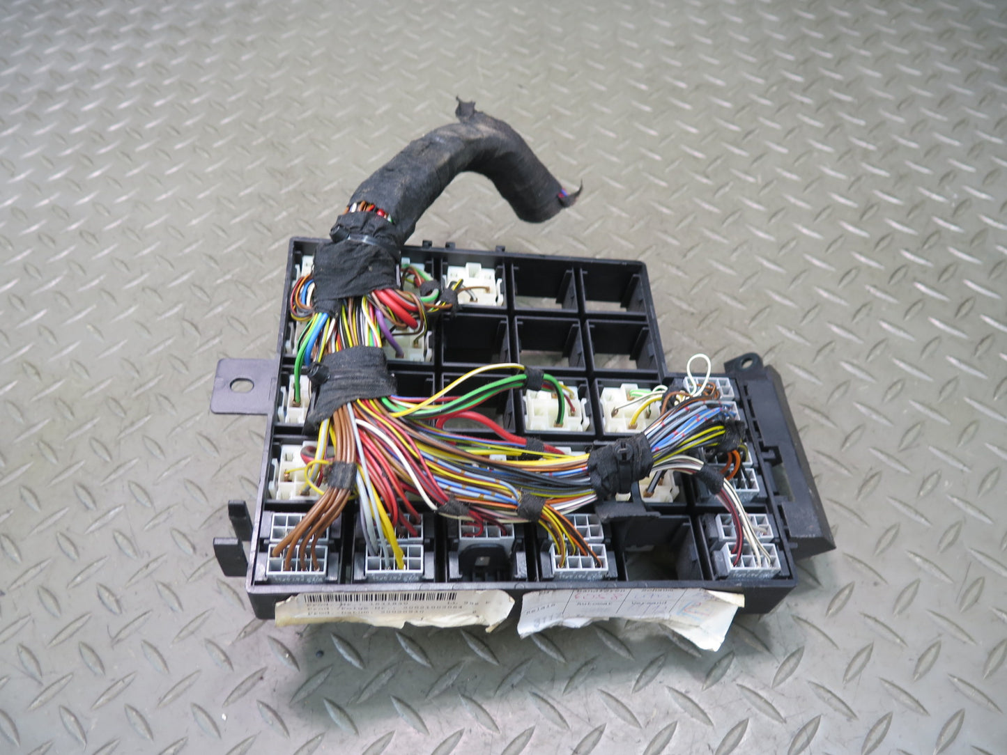 2002 Porsche 911 996 Junction Fuse Relay Box Module Unit