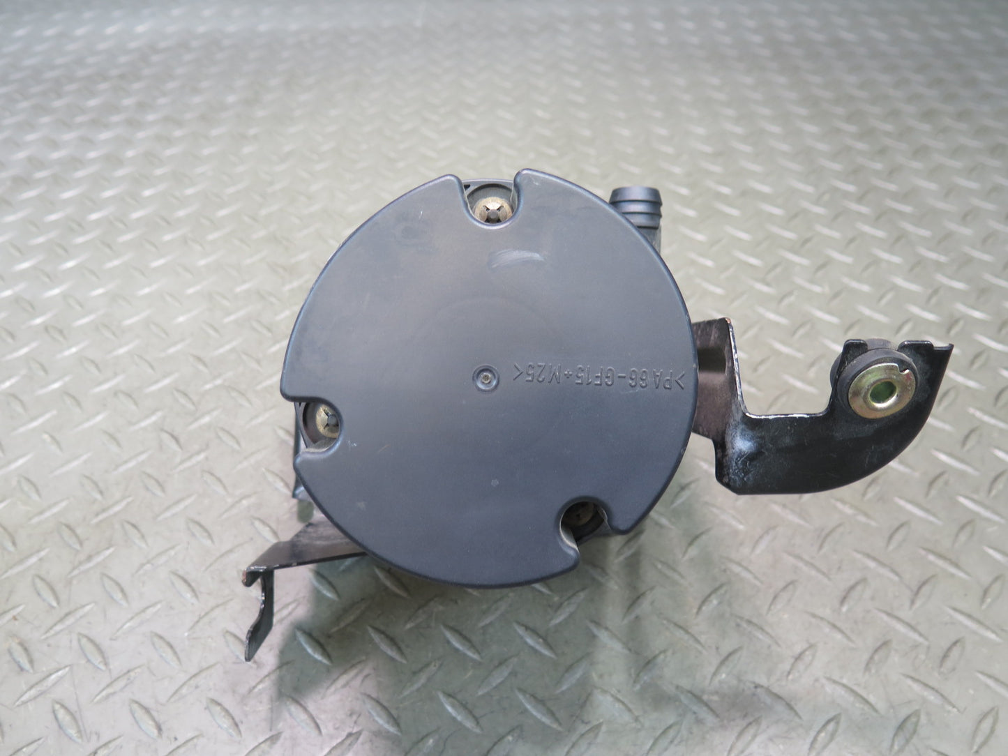 2000-2005 Porsche 911 Carrera 996 Secondary Air Injection Smog Pump 99660510400