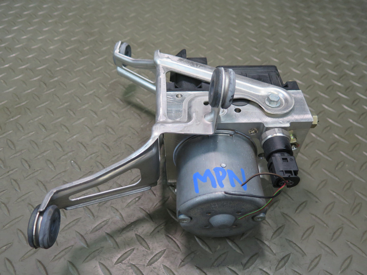 2002-2004 Porsche 911 996 C4 AWD Anti Lock Brake ABS Pump Module 0265950042
