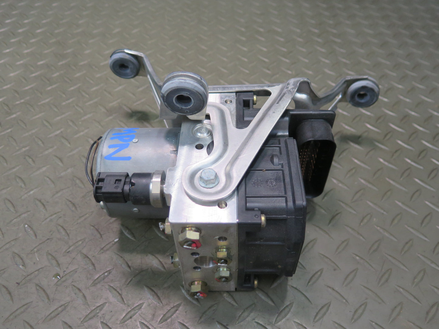 2002-2004 Porsche 911 996 C4 AWD Anti Lock Brake ABS Pump Module 0265950042