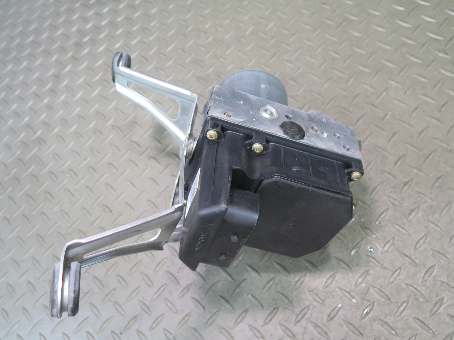 2002-2004 Porsche 911 996 C4 AWD Anti Lock Brake ABS Pump Module 0265950042