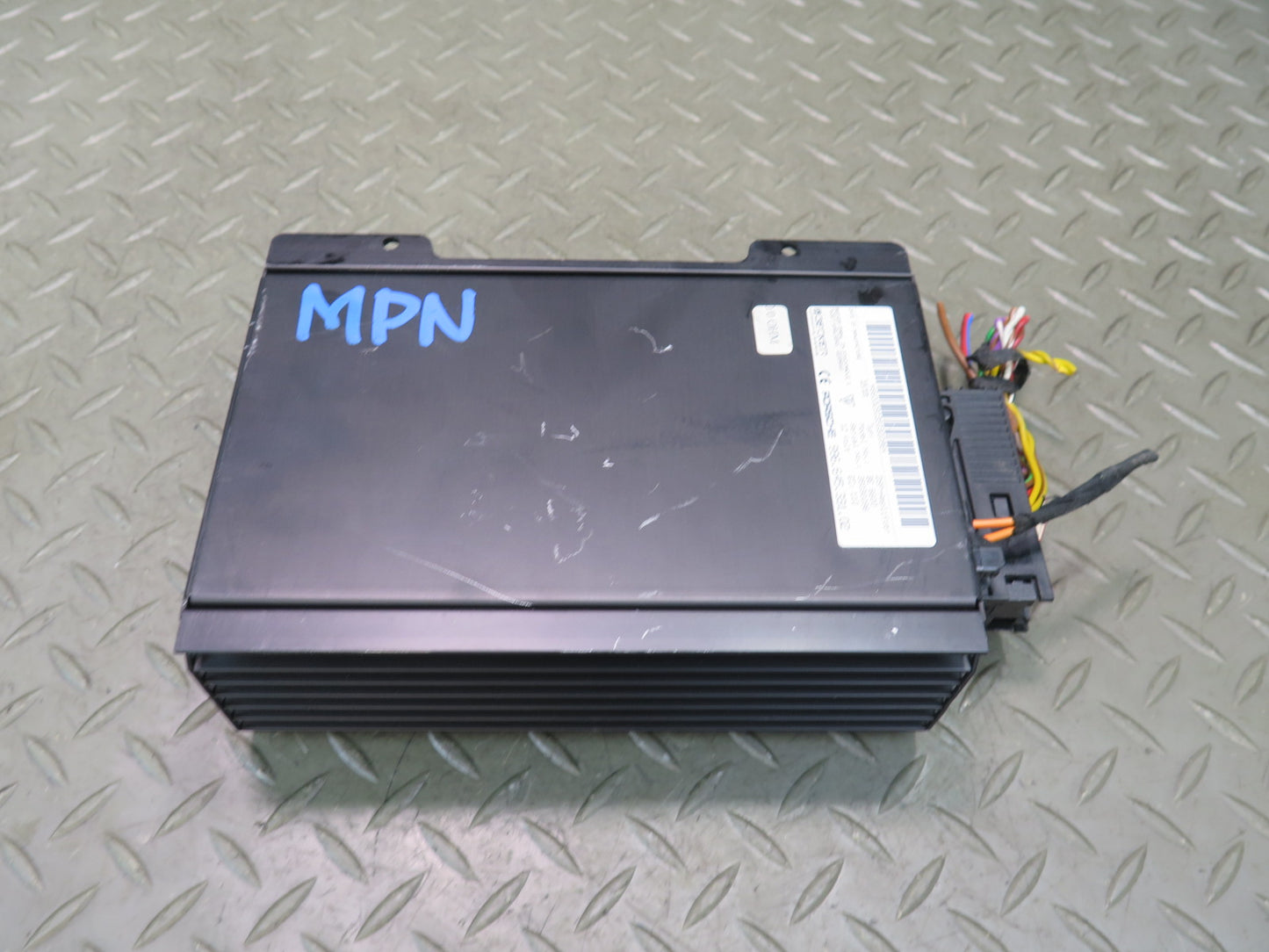 2002-2005 Porsche 911 Carrera 996 Audio System Amplifier AMP 99664533102