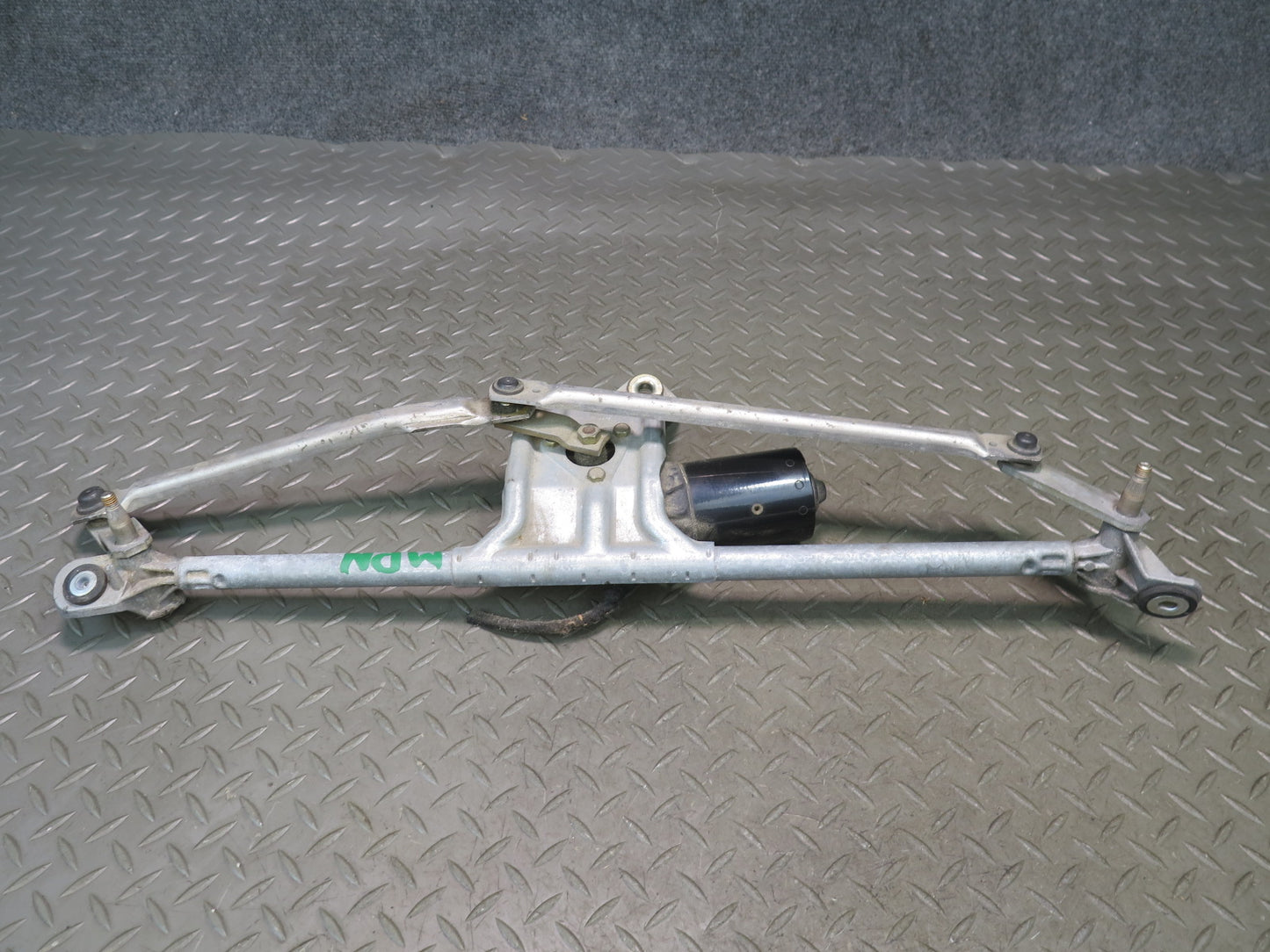 1999-2005 Porsche 911 996 Windshield Wiper Transmission Linkage W/ Motor