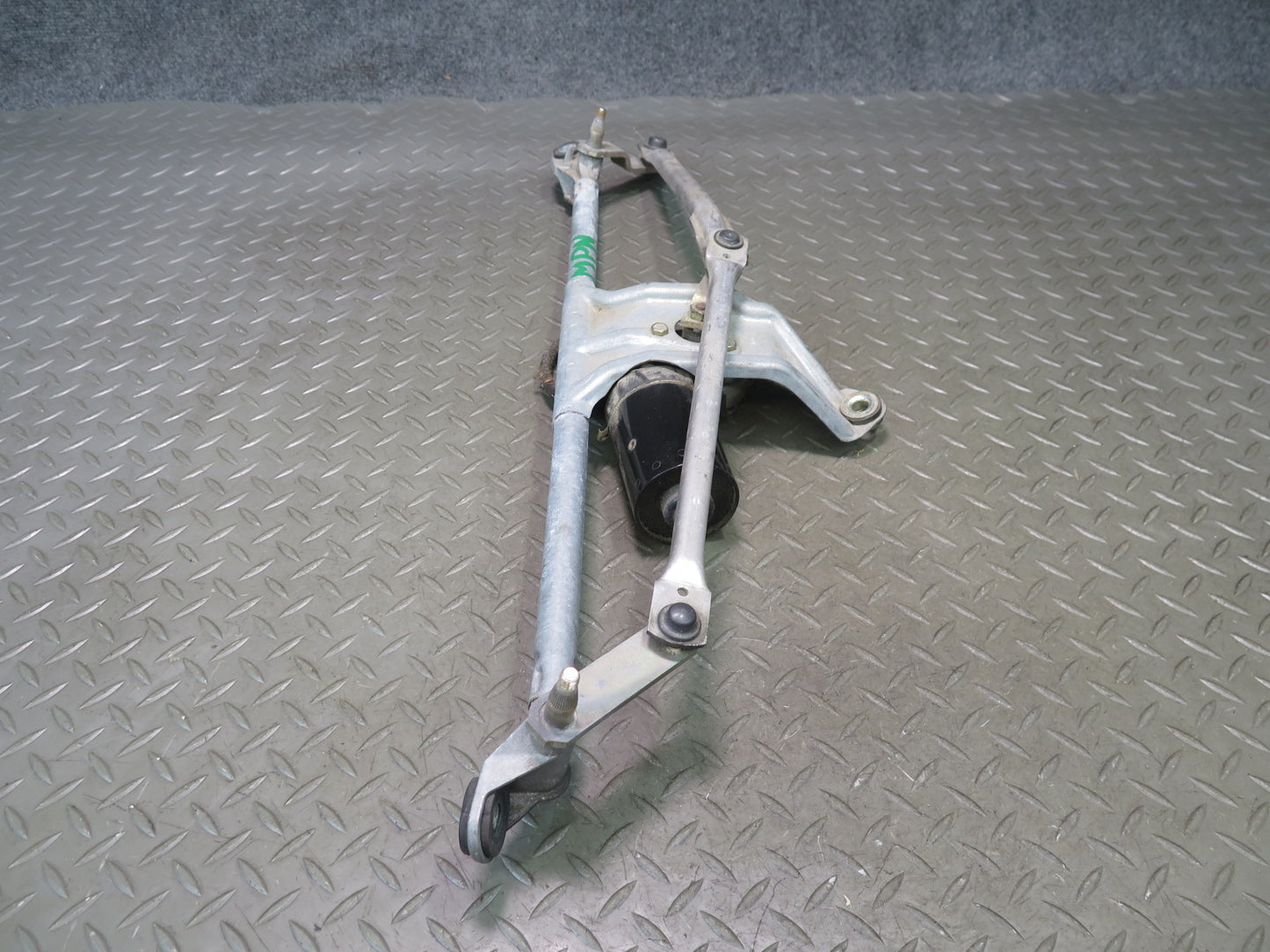 1999-2005 Porsche 911 996 Windshield Wiper Transmission Linkage W/ Motor