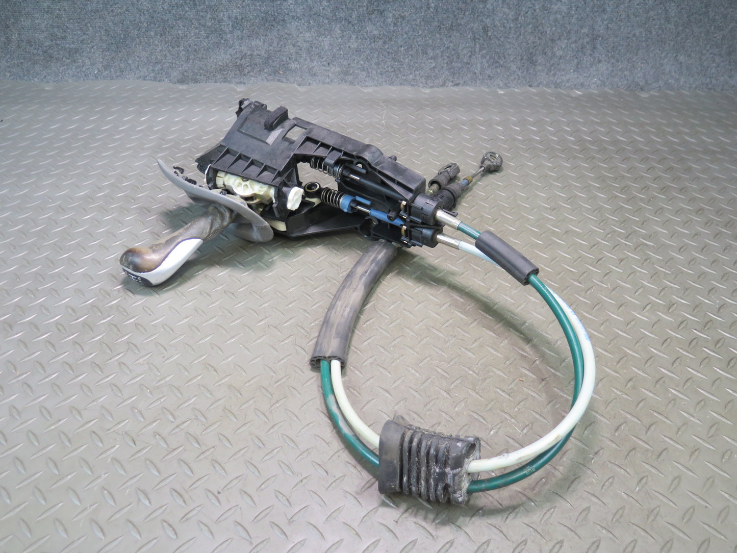 2002-2005 Porsche 911 996 6-SPEED M/T Manual Transmission Shifter Cable Assembly