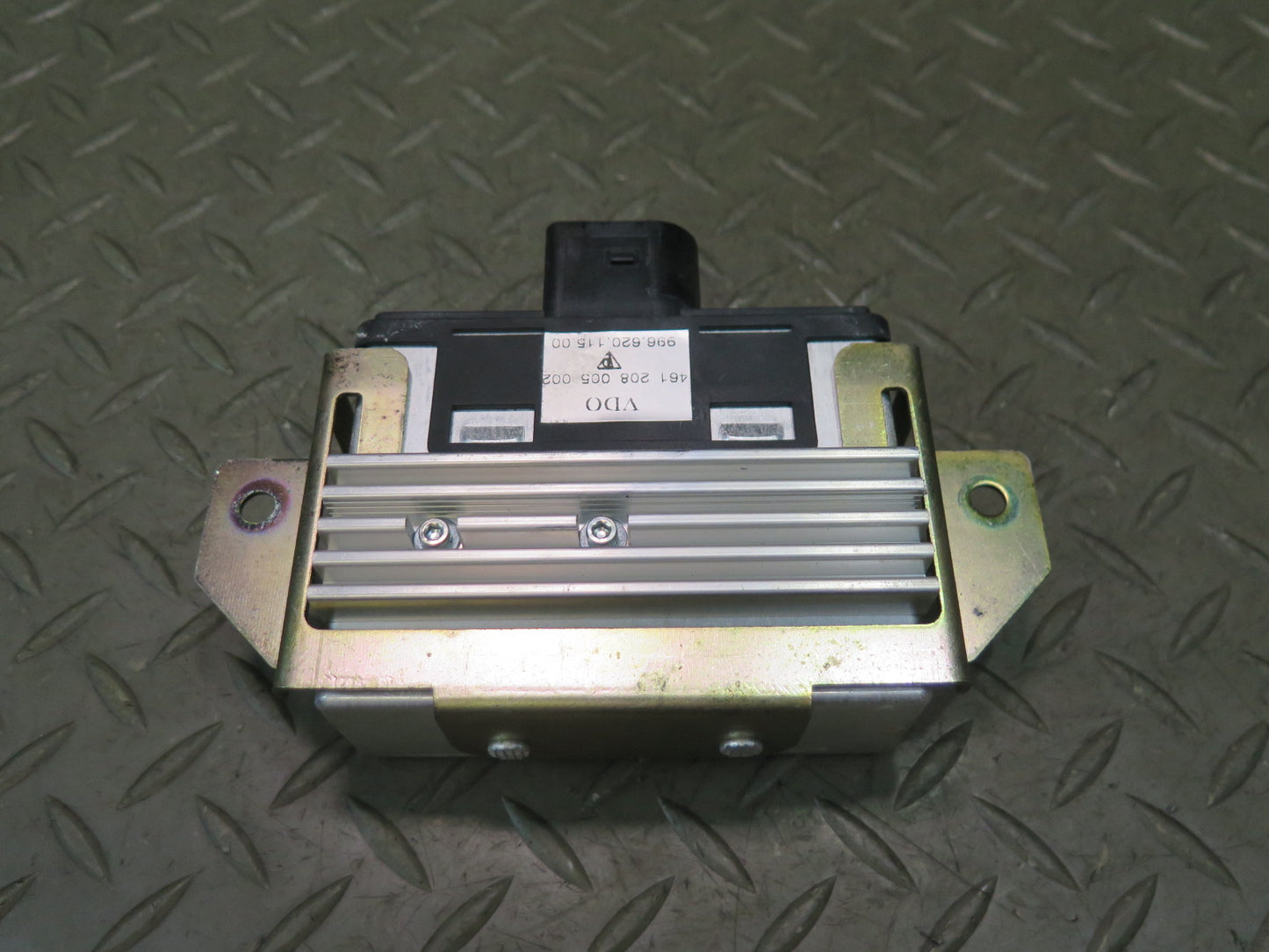 2002-2004 Porsche 911 996 Fuel Pump Control Module 99662011500