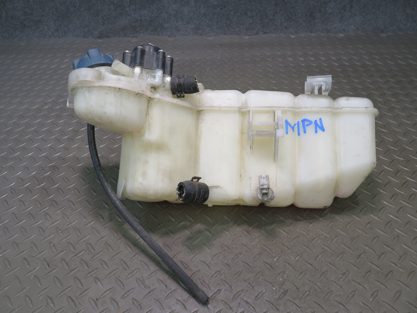 2002-2005 Porsche 911 996 3.6L Engine Overflow Expansion Reservoir Tank