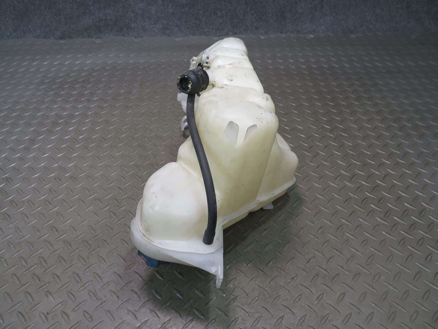 2002-2005 Porsche 911 996 3.6L Engine Overflow Expansion Reservoir Tank