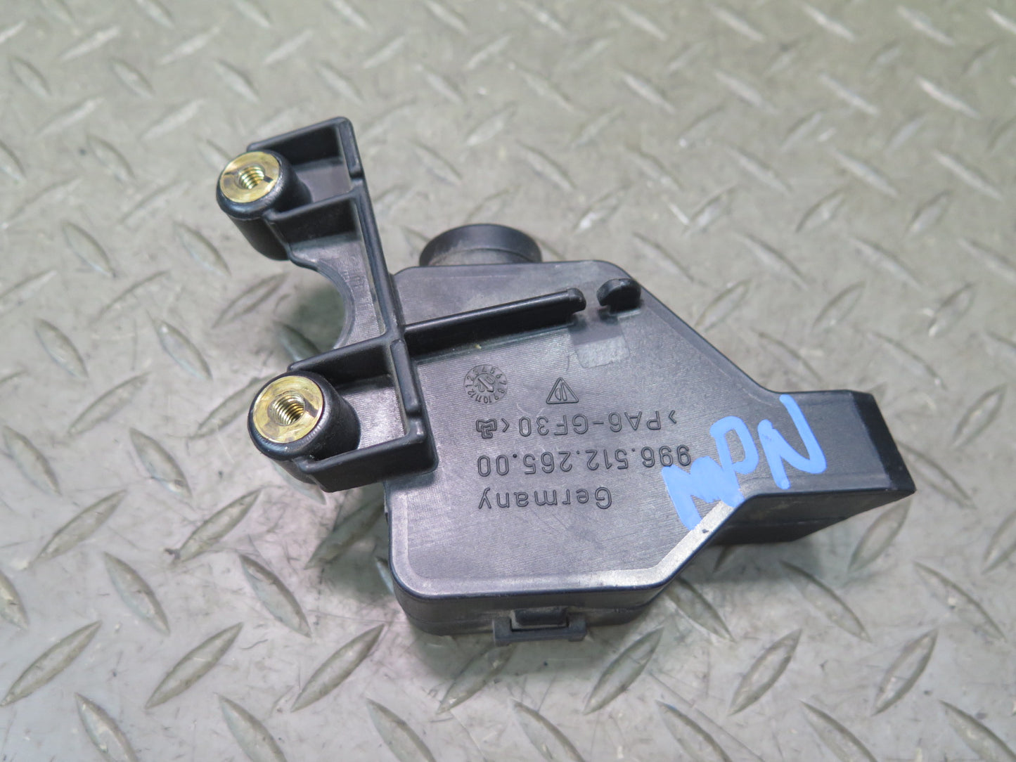 2002-2005 Porsche 911 996 Rear Trunk Lid Lock Latch Release Actuator