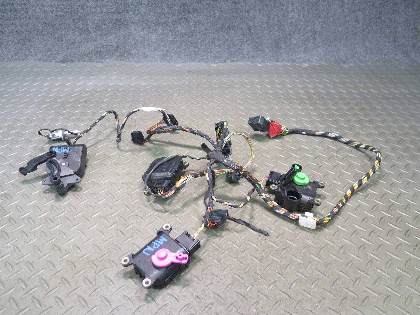 1999-2005 Porsche 911 996 A/C Heater Hvac Actuator Motor Wiring Harness Set