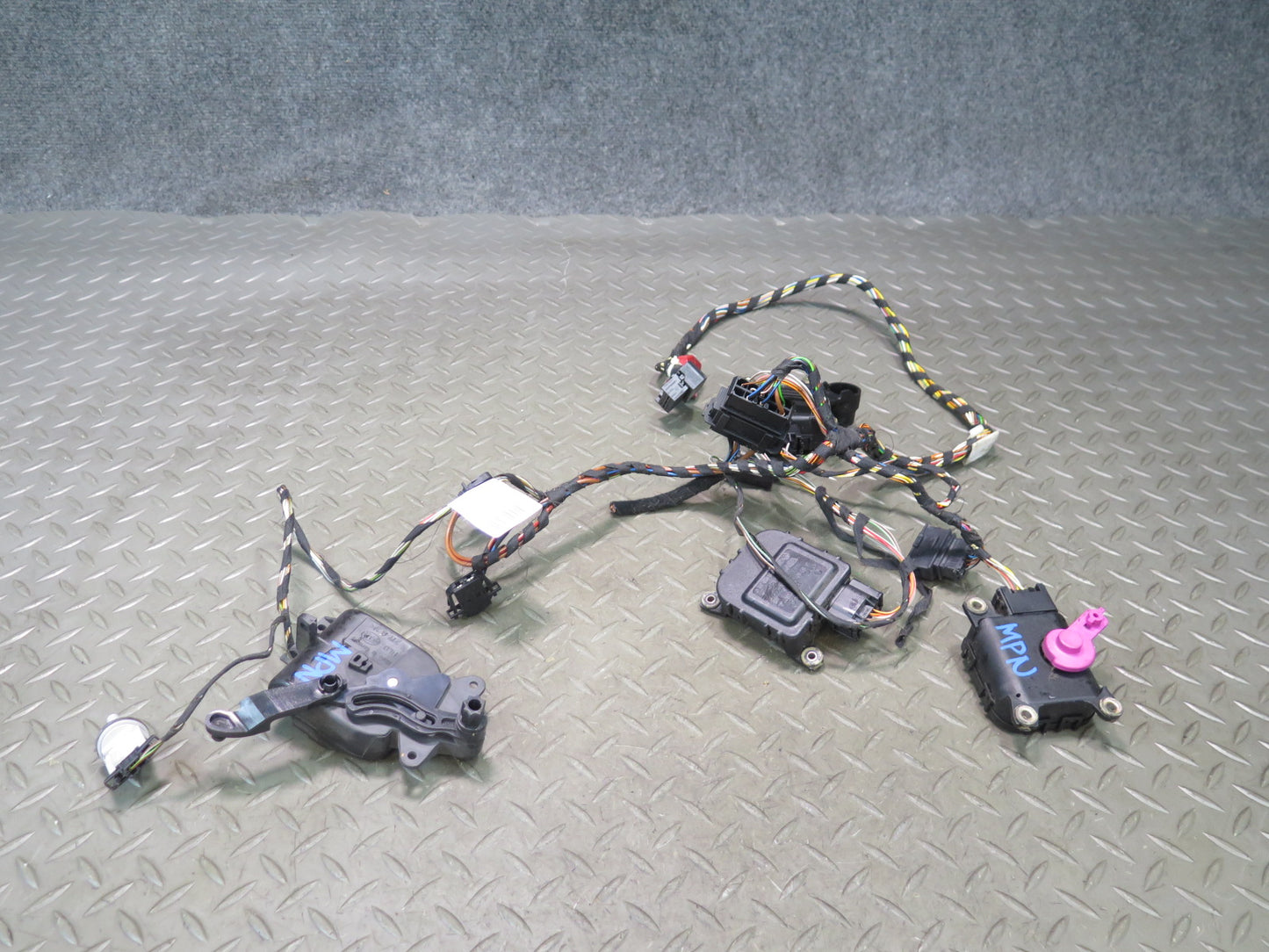1999-2005 Porsche 911 996 A/C Heater Hvac Actuator Motor Wiring Harness Set