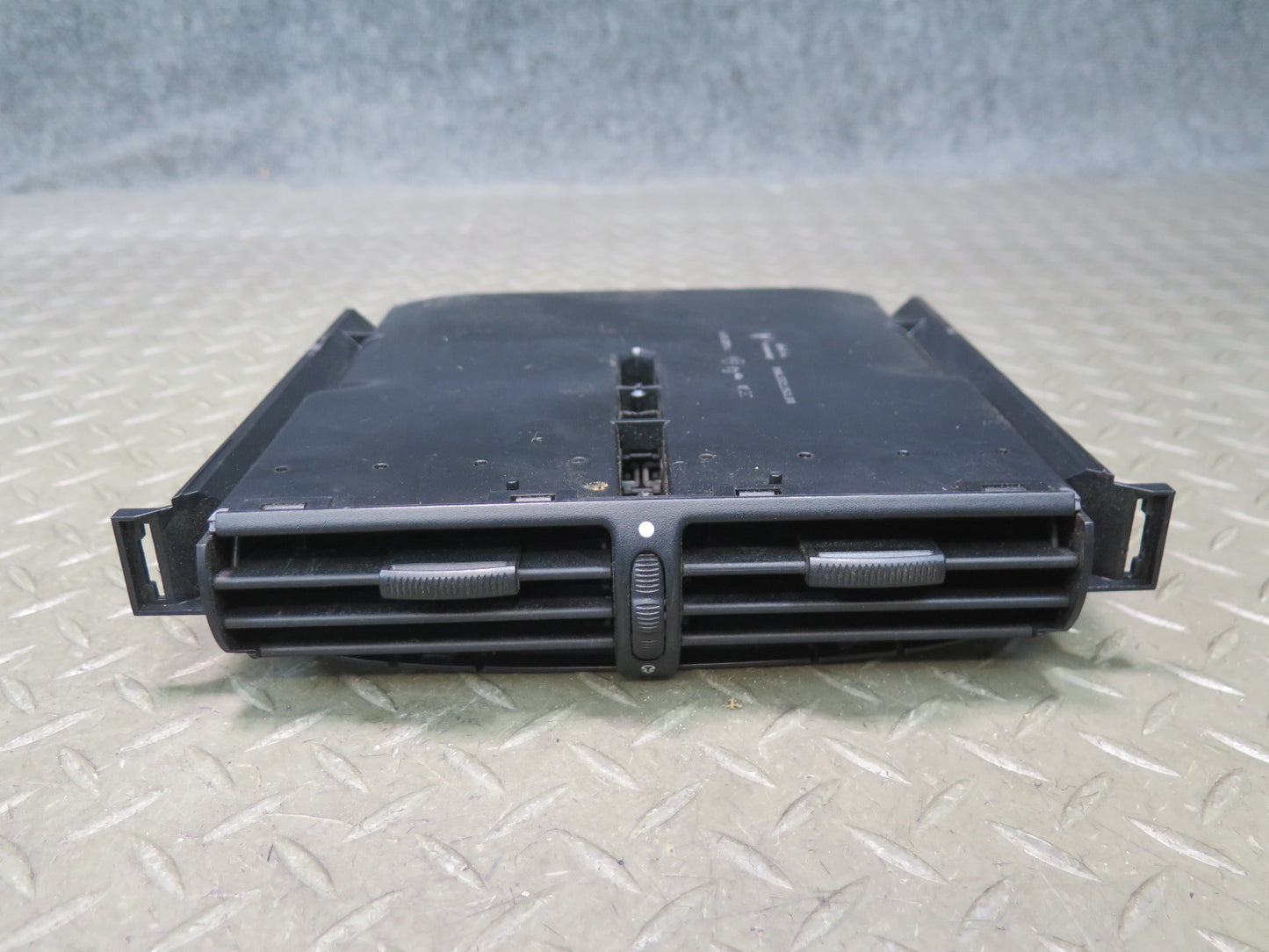 2002-2005 Porsche 911 Carrera 996 Front Dash Center A/C Heater Air Vent Grille