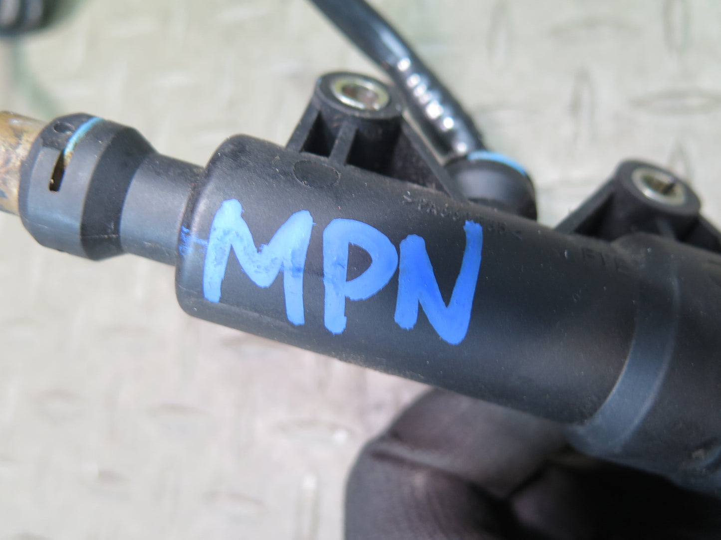 1999-2005 Porsche 911 996 Manual Transmission Clutch Master Cylinder