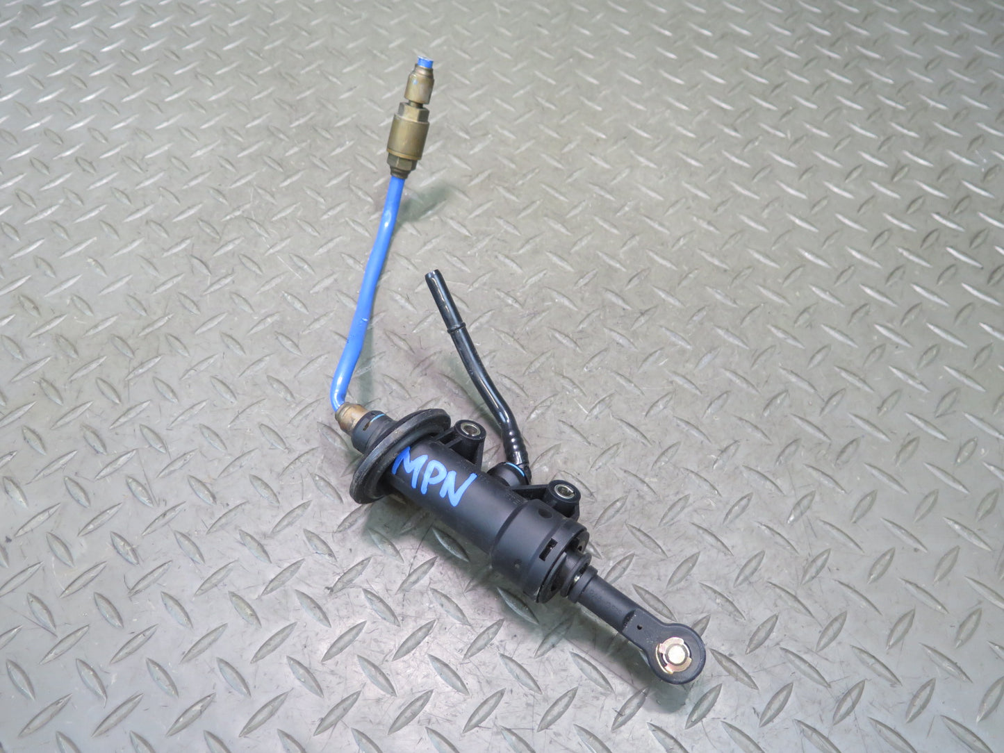 1999-2005 Porsche 911 996 Manual Transmission Clutch Master Cylinder