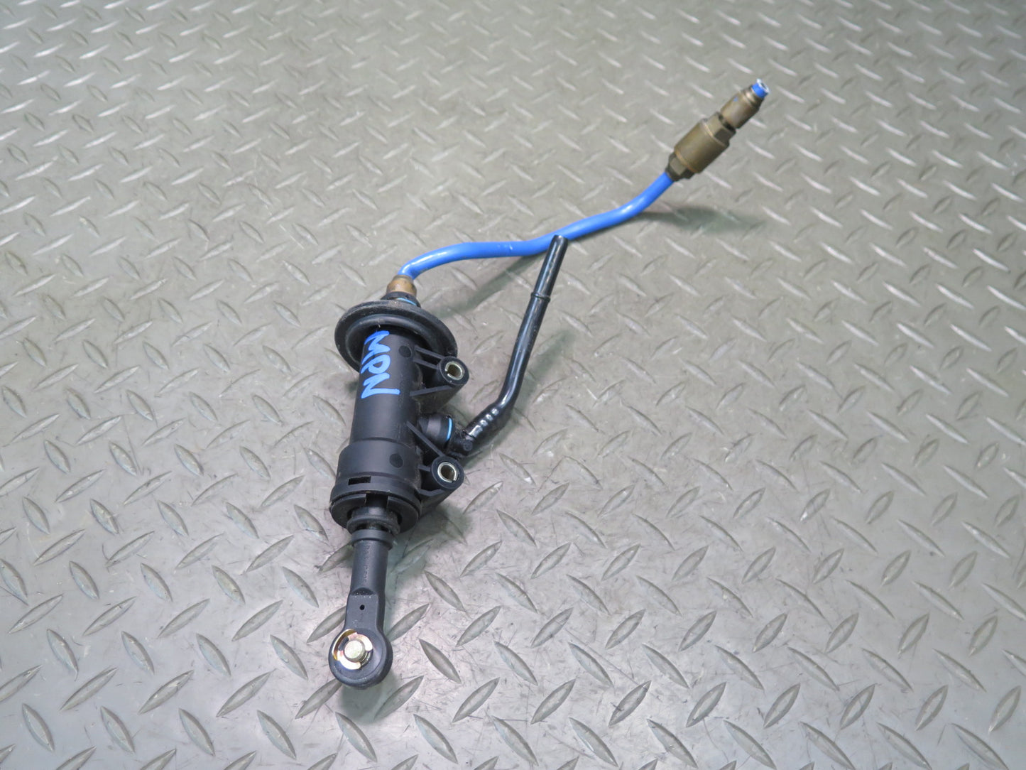 1999-2005 Porsche 911 996 Manual Transmission Clutch Master Cylinder