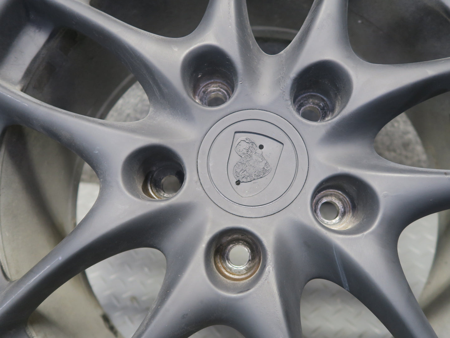 1999-2004 Porsche 911 996 Rear R17" Alloy Wheel Rim 17x8.5J ET48 98636212607