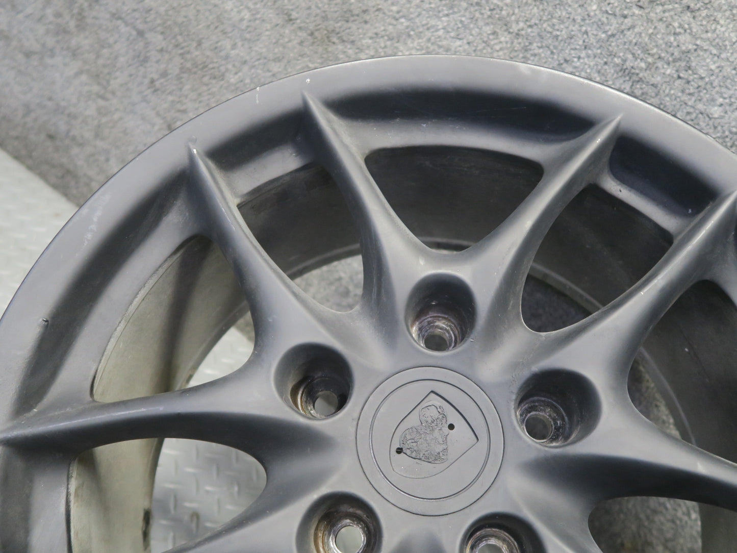 1999-2004 Porsche 911 996 Rear R17" Alloy Wheel Rim 17x8.5J ET48 98636212607