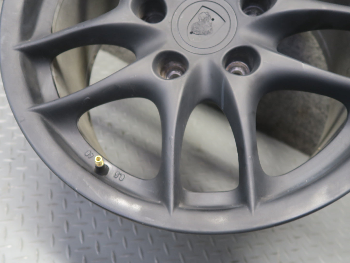 1999-2004 Porsche 911 996 Rear R17" Alloy Wheel Rim 17x8.5J ET48 98636212607