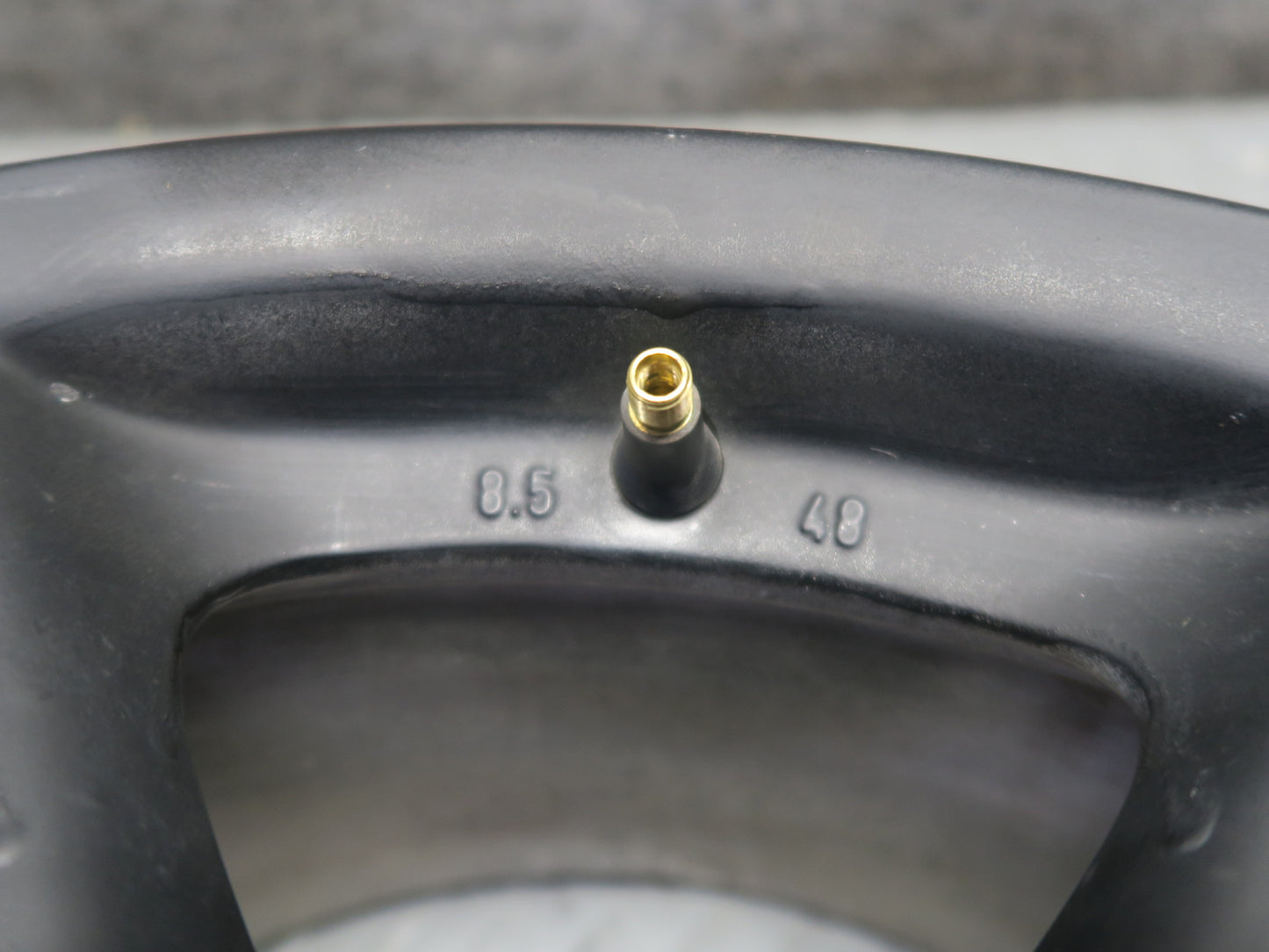 1999-2004 Porsche 911 996 Rear R17" Alloy Wheel Rim 17x8.5J ET48 98636212607