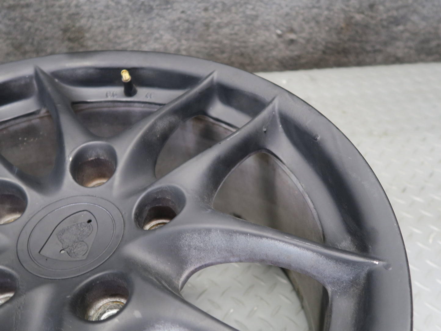 1999-2004 Porsche 911 996 Rear R17" Alloy Wheel Rim 17x8.5J ET48 98636212607